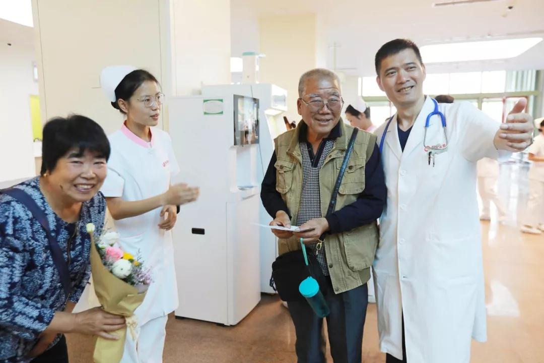 中國新聞社記者走進(jìn)西安國際醫(yī)學(xué)中心，請看報道