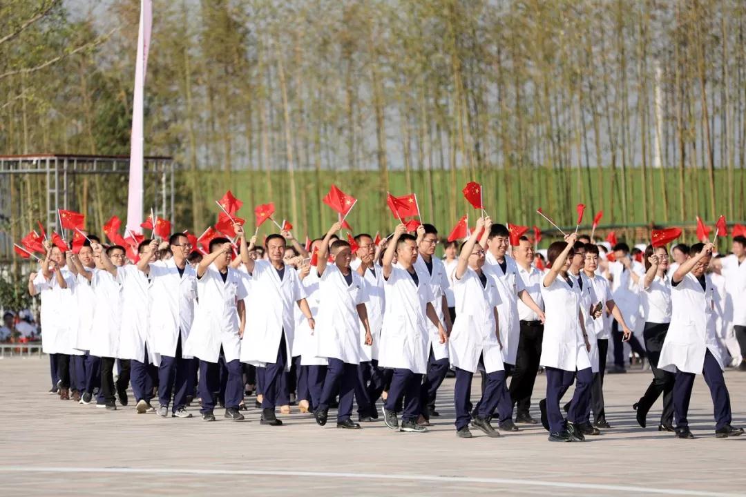 人民日?qǐng)?bào)海外網(wǎng)記者走進(jìn)西安國際醫(yī)學(xué)中心，請(qǐng)看報(bào)道