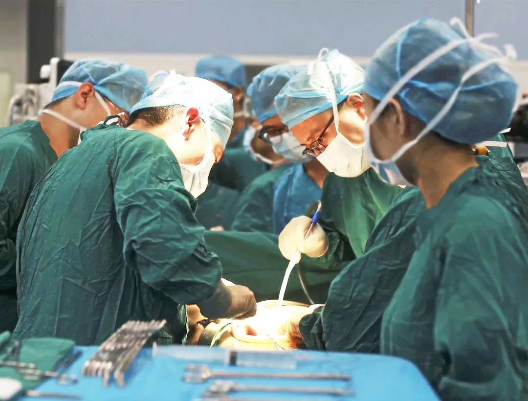 60歲女性，腹圍持續(xù)增大似懷孕10月，原因究竟為何？