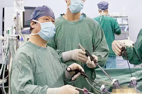 68cm橡膠水管吞入腹中！我院普外科腹腔鏡微創(chuàng)手術(shù)緊急施救！