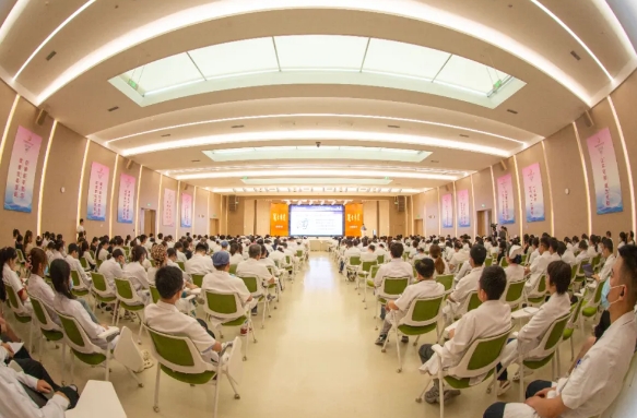 院士講堂 精彩紛呈！中國科學(xué)院竇科峰院士講授器官移植發(fā)展現(xiàn)狀